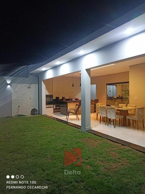 Casa à venda no bairro Jardim Girassol em Pirassununga/SP